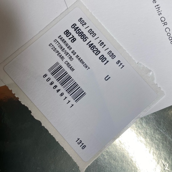 Gucci Gold Pearl Drop GG Earrings - Picture 6 of 9